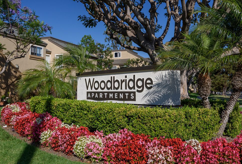 Woodbridge apartments sample image of Irvine CA short term housing